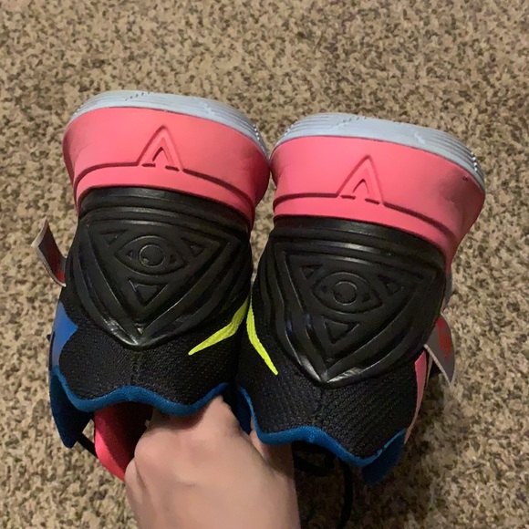 Nike Kylie Irving 5 Just Do It Volt Pink - Picture 7 of 9